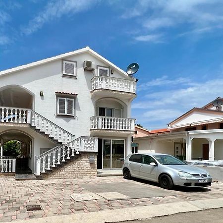 Apartmani Aneri Vir Exteriör bild