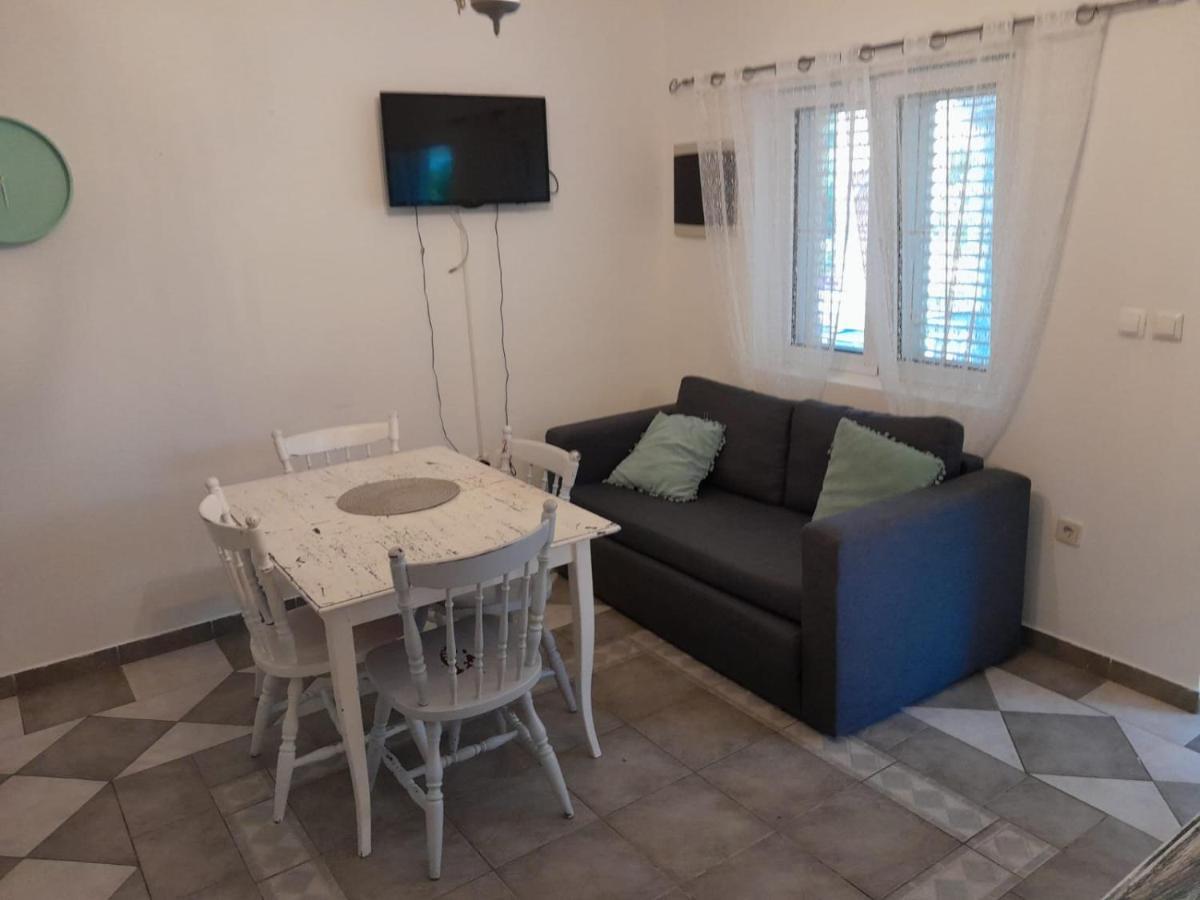 Apartmani Aneri Vir Exteriör bild