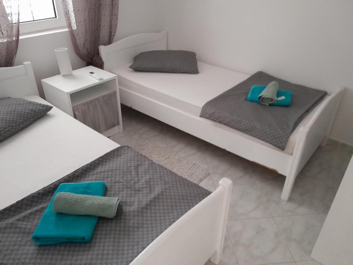 Apartmani Aneri Vir Exteriör bild